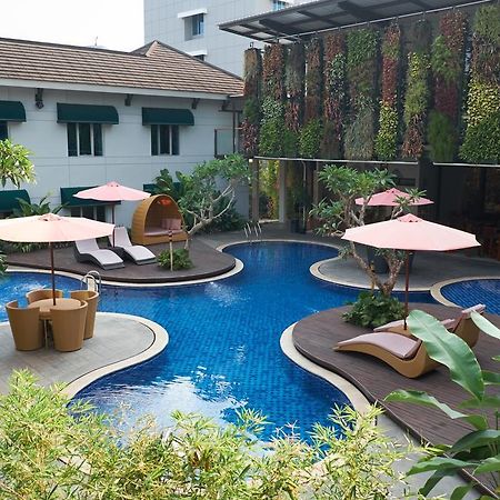 Patra Bandung Hotel Bagian luar foto